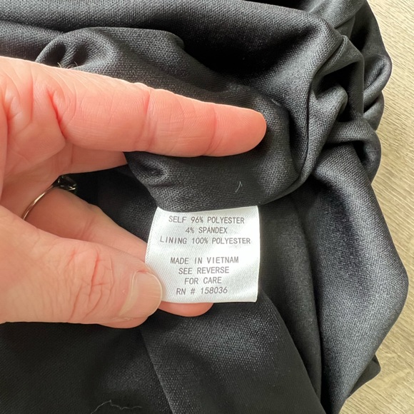 Birdy Grey Ash Crepe Bridesmaid Dress in Black Size Medium - Picture 12 of 13